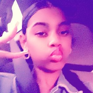 Meet your Posher, Isla_11